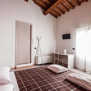 Bed & Breakfast Bianchi 64, Pisa
