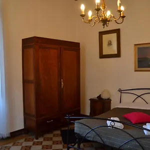 Pensionat Time Out, Pisa