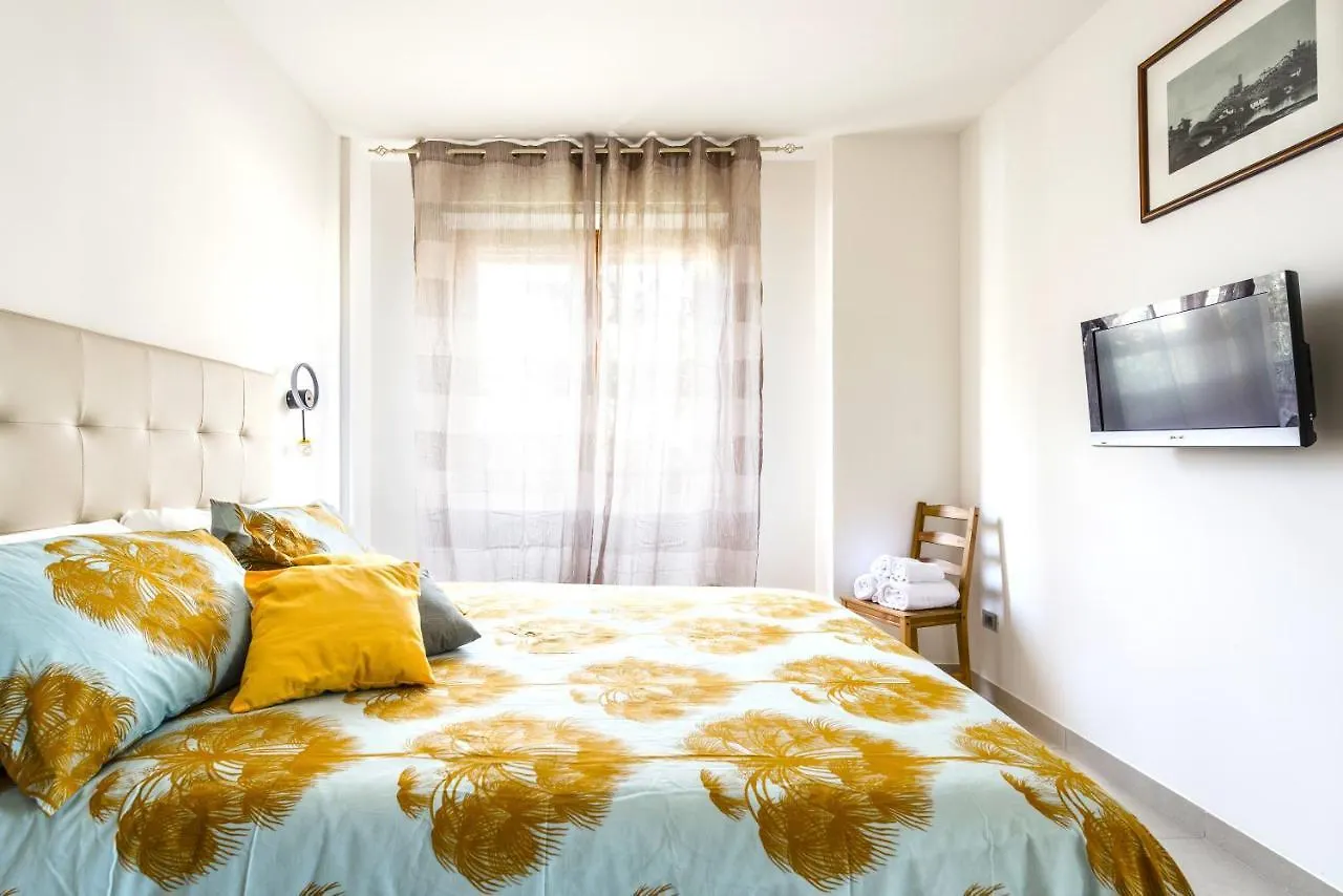 Hostly - Cisanello Suite Apartment - Light And Colors Pisa Italy